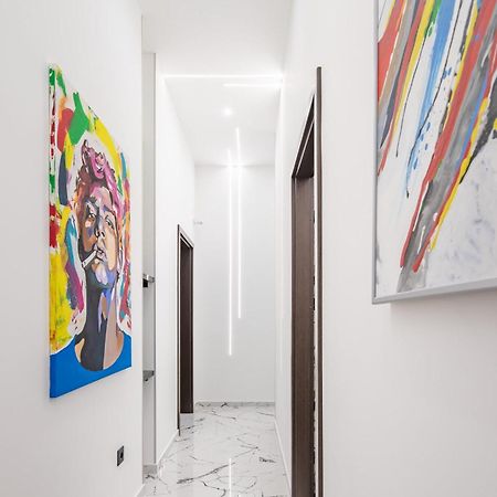Extreme Central - Luxy Stay บูดาเปสต์ ภายนอก รูปภาพ